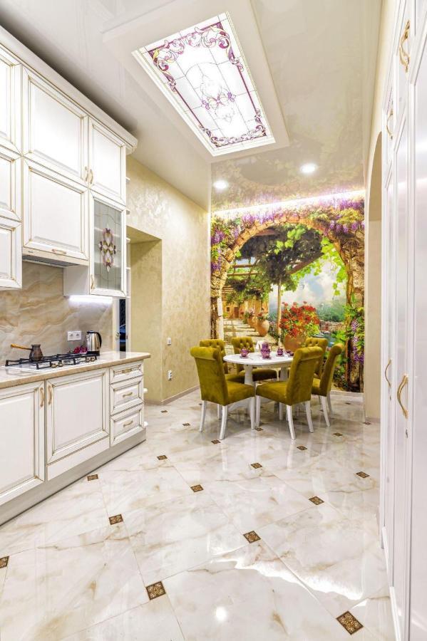 Rynok Square City Center Two Bedroom Apartment! Liov Exterior foto